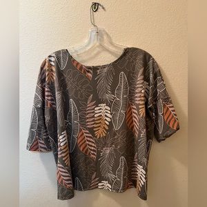 Fighting Eel NWT Top Bren in Silver Painted Palms size Small